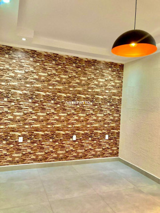 Imagem Casa com 2 Quartos à Venda, 120 m² Imagem Casa com 2 Quartos à Venda, 120 m²