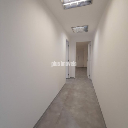 Imóvel Comercial à Venda ou Locação, 150 m² em Vila Olímpia - São Paulo