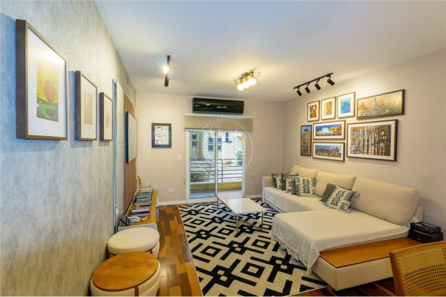 Imagem Casa com 3 Quartos à Venda, 204 m² em São Paulo Imagem Casa com 3 Quartos à Venda, 204 m² em São Paulo