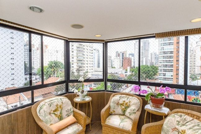 Imagem Apartamento com 4 Quartos à Venda, 202 m² em Moema - São Paulo