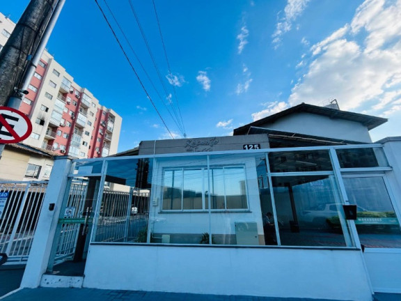 Casa com 3 Quartos para Alugar ou Temporada, 66 m² em Colina De Laranjeiras - Serra