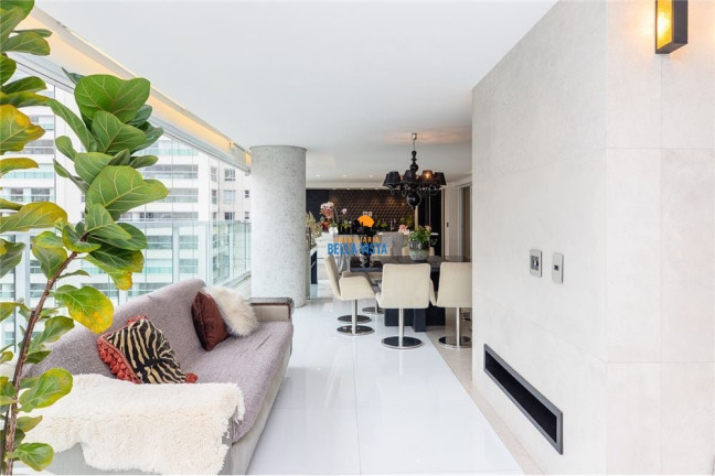 Imagem Apartamento com 4 Quartos à Venda,  em Moema - São Paulo