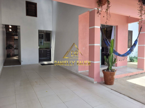 Imagem Casa com 3 Quartos à Venda, 130 m² em Centro - Barra Velha Imagem Casa com 3 Quartos à Venda, 130 m² em Centro - Barra Velha