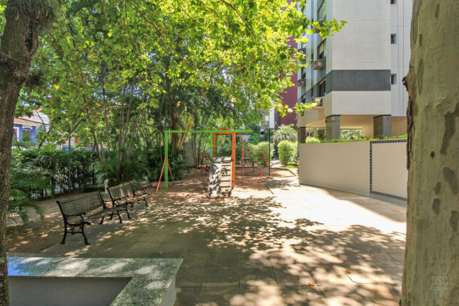 Imagem Imóvel com 3 Quartos à Venda, 120 m² em Moinhos De Vento - Porto Alegre Imagem Imóvel com 3 Quartos à Venda, 120 m² em Moinhos De Vento - Porto Alegre