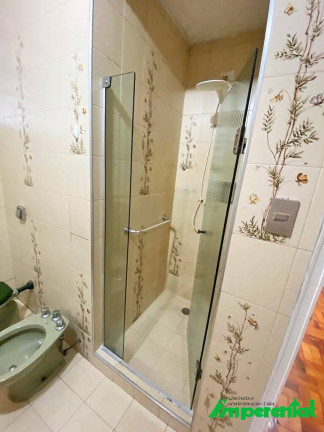 Imagem Apartamento com 3 Quartos à Venda, 124 m² em Gonzaga - Santos
