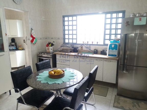 Imagem Casa com 3 Quartos à Venda, 345 m² em Centro - Pirassununga Imagem Casa com 3 Quartos à Venda, 345 m² em Centro - Pirassununga