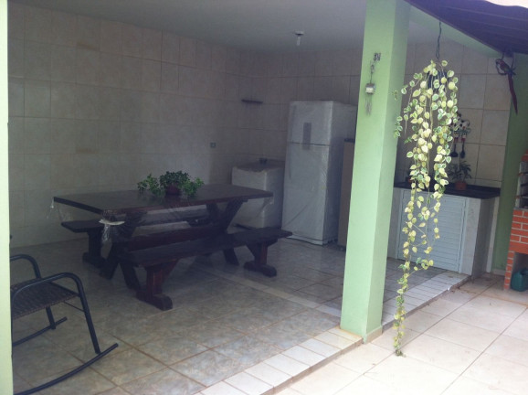 Imagem Imóvel com 2 Quartos à Venda, 320 m² em Piracicamirim - Piracicaba Imagem Imóvel com 2 Quartos à Venda, 320 m² em Piracicamirim - Piracicaba