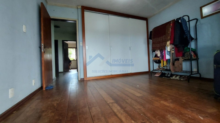 Imagem Sobrado com 3 Quartos à Venda, 325 m² em Vila Assunção - Porto Alegre Imagem Sobrado com 3 Quartos à Venda, 325 m² em Vila Assunção - Porto Alegre