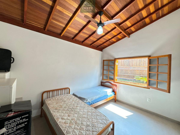 Imagem Casa com 3 Quartos à Venda, 380 m² Imagem Casa com 3 Quartos à Venda, 380 m²
