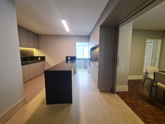 Imagem Imóvel com 3 Quartos à Venda, 112 m² em Itaim Bibi - São Paulo Imagem Imóvel com 3 Quartos à Venda, 112 m² em Itaim Bibi - São Paulo