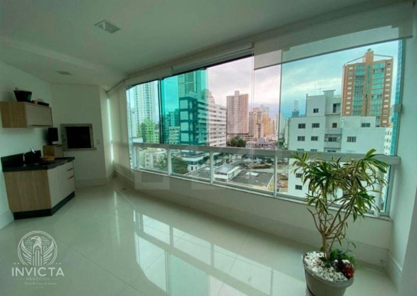 Imagem Apartamento com 3 Quartos à Venda, 121 m² em Centro - Balneário Camboriú