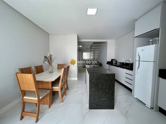 Imagem Sobrado com 2 Quartos à Venda, 105 m² em Mariscal - Bombinhas Imagem Sobrado com 2 Quartos à Venda, 105 m² em Mariscal - Bombinhas