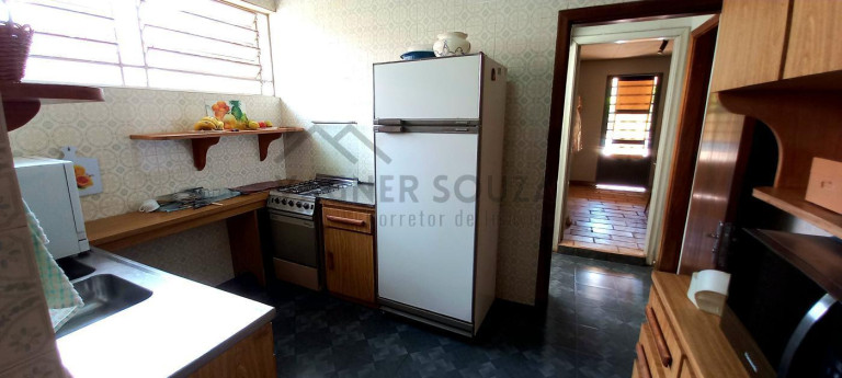 Imagem Casa com 3 Quartos à Venda, 330 m² em Zona 02 - Maringá Imagem Casa com 3 Quartos à Venda, 330 m² em Zona 02 - Maringá