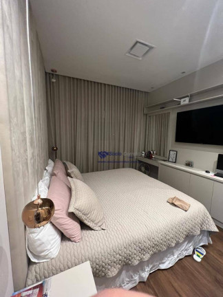 Imagem Casa com 3 Quartos à Venda, 250 m² em Jardim Adriana - Guarulhos Imagem Casa com 3 Quartos à Venda, 250 m² em Jardim Adriana - Guarulhos