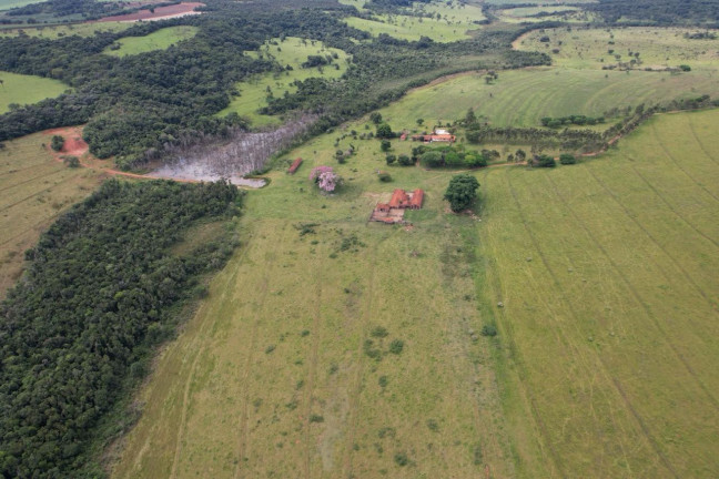 Imagem Fazenda à Venda, 42 m² em Zona Rural - Uberaba Imagem Fazenda à Venda, 42 m² em Zona Rural - Uberaba