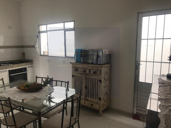 Imagem Casa com 2 Quartos à Venda, 94 m² em Centro - São Sebastião
