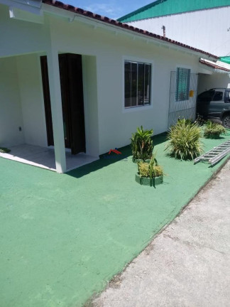 Casa com 2 Quartos à Venda, 143 m² em Canasvieiras - Florianópolis