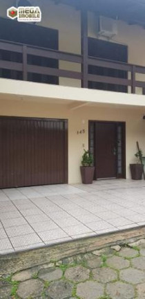 Imagem Casa com 3 Quartos à Venda, 450 m² em Córrego Grande - Florianópolis Imagem Casa com 3 Quartos à Venda, 450 m² em Córrego Grande - Florianópolis