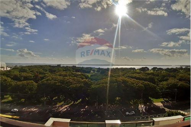 Imagem Imóvel com 4 Quartos à Venda, em Praia De Belas - Porto Alegre Imagem Imóvel com 4 Quartos à Venda, em Praia De Belas - Porto Alegre
