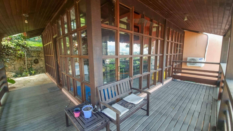 Imagem Casa com 4 Quartos à Venda, 429 m² em Piratininga - Niterói Imagem Casa com 4 Quartos à Venda, 429 m² em Piratininga - Niterói