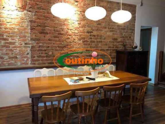 Imagem Casa com 4 Quartos à Venda, 160 m² em Tijuca - Rio De Janeiro Imagem Casa com 4 Quartos à Venda, 160 m² em Tijuca - Rio De Janeiro