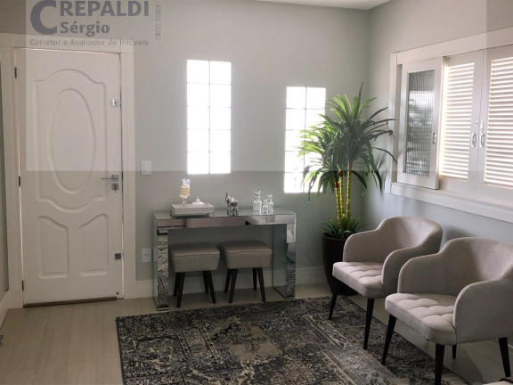 Imagem Casa com 3 Quartos à Venda, em Centro - Criciúma Imagem Casa com 3 Quartos à Venda, em Centro - Criciúma