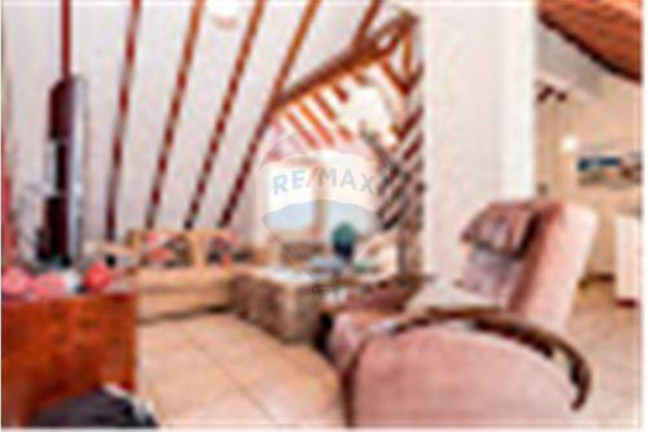 Imagem Casa com 3 Quartos à Venda, em Chácara Das Pedras - Porto Alegre Imagem Casa com 3 Quartos à Venda, em Chácara Das Pedras - Porto Alegre