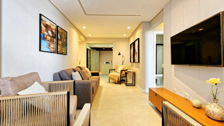 Imagem Apartamento com 2 Quartos à Venda, 90 m² em Centro - Balneário Camboriú