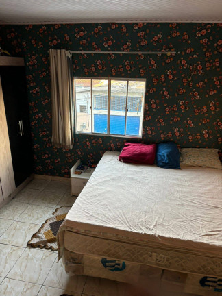 Imagem Casa com 4 Quartos à Venda, 300 m² em Flores - Manaus Imagem Casa com 4 Quartos à Venda, 300 m² em Flores - Manaus