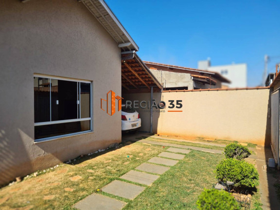 Imagem Casa com 3 Quartos à Venda, 130 m² em Santa Teresa - Poços De Caldas Imagem Casa com 3 Quartos à Venda, 130 m² em Santa Teresa - Poços De Caldas