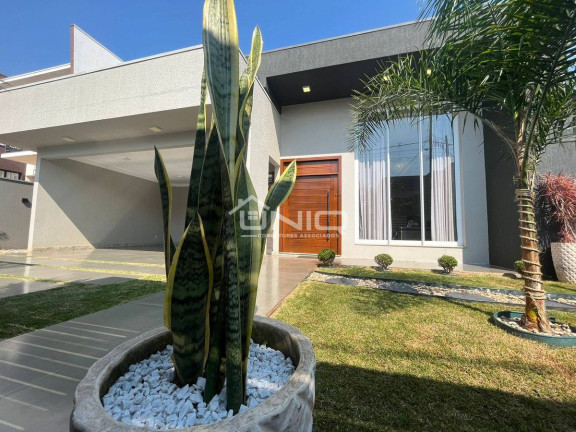 Imagem Casa com 3 Quartos à Venda, 270 m² em Industrial - Pato Branco Imagem Casa com 3 Quartos à Venda, 270 m² em Industrial - Pato Branco