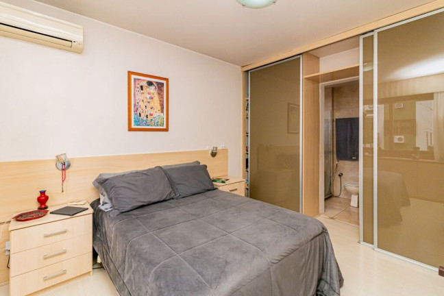 Imagem Apartamento com 2 Quartos à Venda, 97 m² em Petrópolis - Porto Alegre Imagem Apartamento com 2 Quartos à Venda, 97 m² em Petrópolis - Porto Alegre