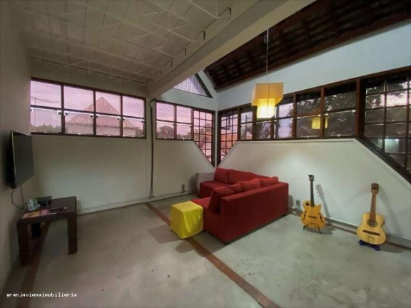 Imóvel Comercial à Venda,  em Bairro Vila Santo Antônio - Cotia