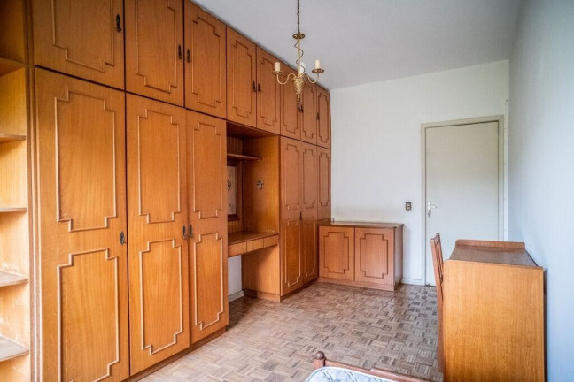 Imagem Apartamento com 3 Quartos à Venda, 141 m² em Menino Deus - Porto Alegre Imagem Apartamento com 3 Quartos à Venda, 141 m² em Menino Deus - Porto Alegre