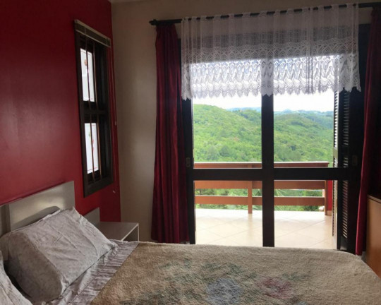 Imagem Imóvel com 3 Quartos à Venda, em Centro - Nova Petrópolis Imagem Imóvel com 3 Quartos à Venda, em Centro - Nova Petrópolis
