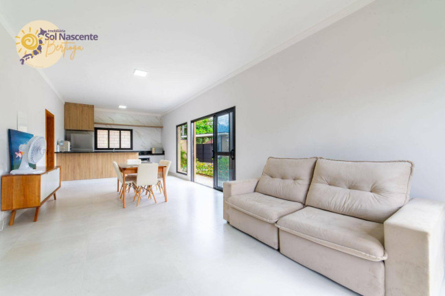 Imagem Casa com 3 Quartos à Venda ou Locação, 108 m² em Maitinga - Bertioga Imagem Casa com 3 Quartos à Venda ou Locação, 108 m² em Maitinga - Bertioga