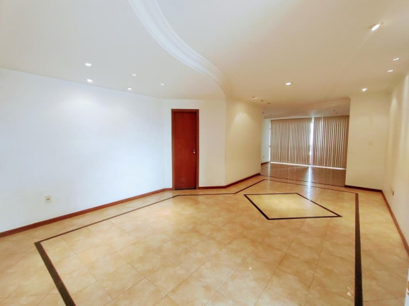 Imagem Cobertura com 4 Quartos à Venda, 389 m² em Centro - Joinville