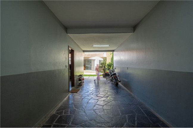 Imagem Casa com 4 Quartos à Venda, 300 m² em Jardim Lindóia - Porto Alegre Imagem Casa com 4 Quartos à Venda, 300 m² em Jardim Lindóia - Porto Alegre