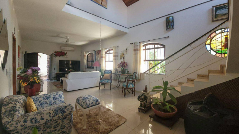 Imagem Casa com 4 Quartos à Venda, 321 m² em Itaipu - Niterói Imagem Casa com 4 Quartos à Venda, 321 m² em Itaipu - Niterói