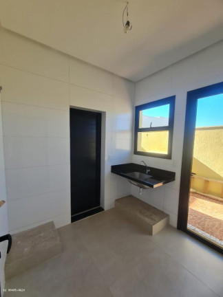 Imagem Casa com 3 Quartos à Venda, 218 m² em Residencial Goiânia Golfe Clube - Goiânia