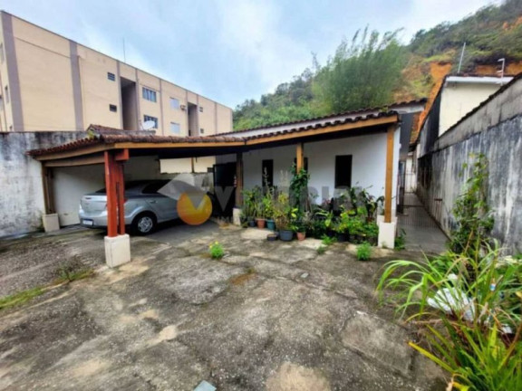 Imagem Casa com 4 Quartos à Venda, 164 m²