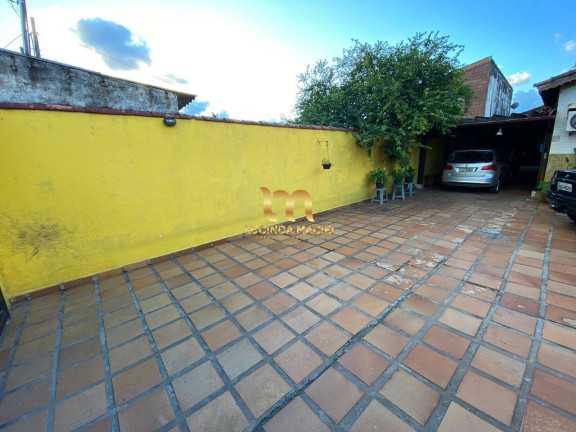 Casa com 3 Quartos à Venda, 120 m² em Parque Bitaru - São Vicente