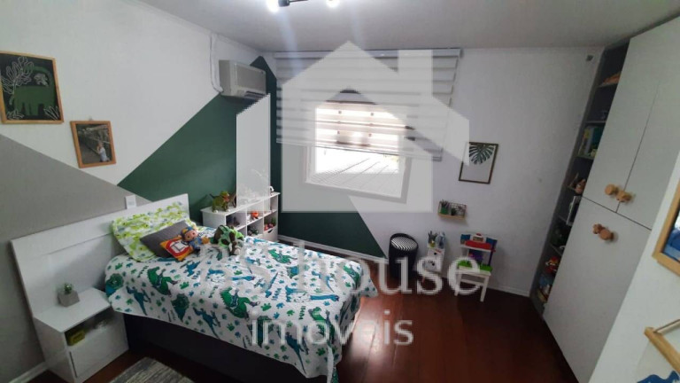 Imagem Sobrado com 3 Quartos à Venda, 300 m² em Vila Pires - Santo André