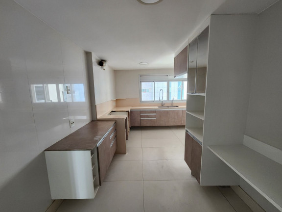 Imagem Imóvel com 4 Quartos à Venda, 298 m² em Barra Da Tijuca - Rio De Janeiro Imagem Imóvel com 4 Quartos à Venda, 298 m² em Barra Da Tijuca - Rio De Janeiro