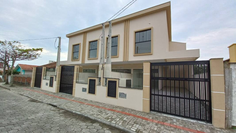Imagem Casa com 3 Quartos à Venda, 97 m² em Bombas - Bombinhas Imagem Casa com 3 Quartos à Venda, 97 m² em Bombas - Bombinhas