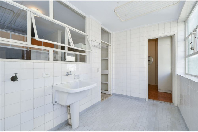 Imagem Imóvel com 3 Quartos à Venda, em Jardim Paulista - São Paulo Imagem Imóvel com 3 Quartos à Venda, em Jardim Paulista - São Paulo