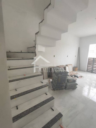Imagem Casa com 2 Quartos à Venda, 63 m² em Espinheiros - Joinville