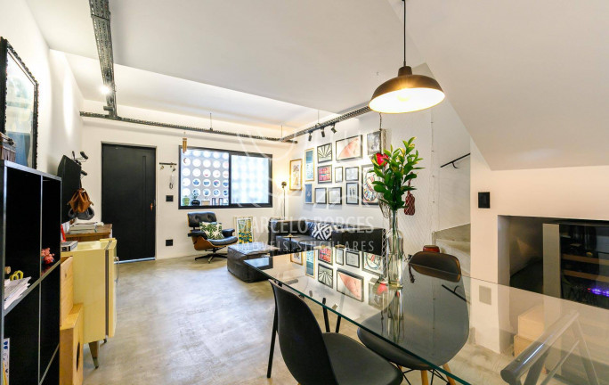 Imagem Casa com 2 Quartos à Venda, 129 m² em Vila Olímpia - São Paulo Imagem Casa com 2 Quartos à Venda, 129 m² em Vila Olímpia - São Paulo