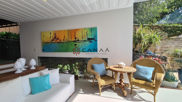Imagem Casa com 6 Quartos à Venda, 900 m² em Ferradura - Armação Dos Búzios Imagem Casa com 6 Quartos à Venda, 900 m² em Ferradura - Armação Dos Búzios