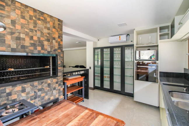 Imagem Apartamento com 4 Quartos à Venda, 135 m² em Ipanema - Porto Alegre